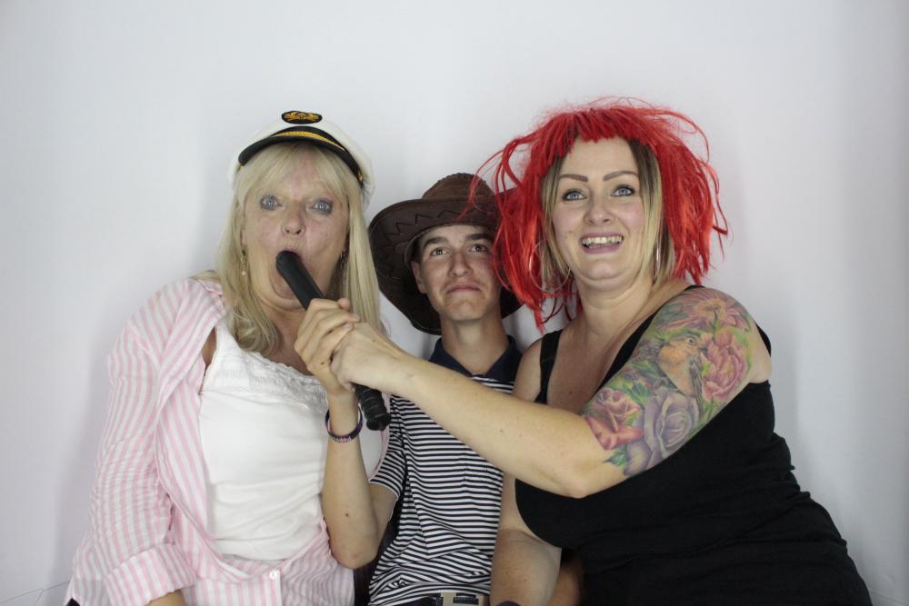 Lisa's 50th Birthday  | View more photos from the event at gallery.myphotoboothexperience.co.uk/u/MyPhotoBoothExperienceLtd/Lisas-50th-Birthday